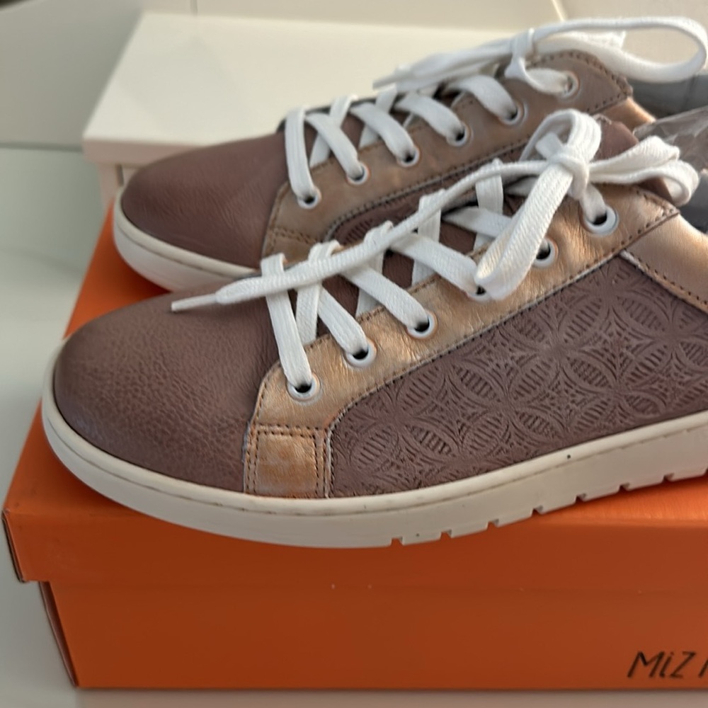🥳HP🥳 💕 Miz Mooz Nylon & Leather Sneakers - Veronica💕 - Picture 7 of 9